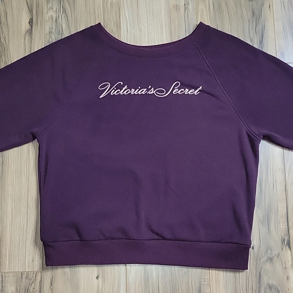 Victoria Secret Pull Over Maroon Sweatshirt - Picture 4 of 11